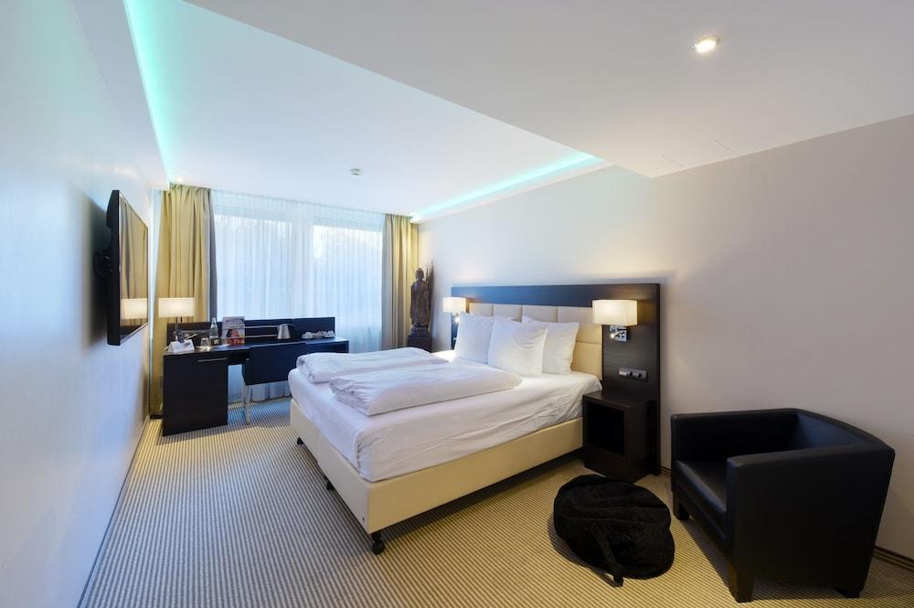 קרלסרוהה Zi Hotel מראה חיצוני תמונה